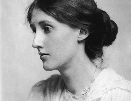 Virginia_Woolf_in_1902